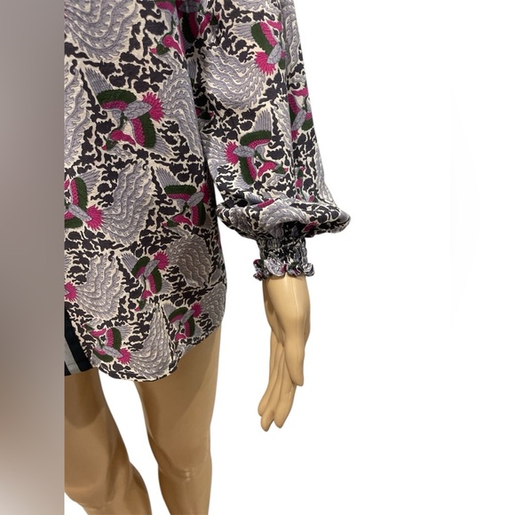 RUNGOLEE Aspen Floral Patterned Blouse with Pink Accents size M - Picture 2 of 4